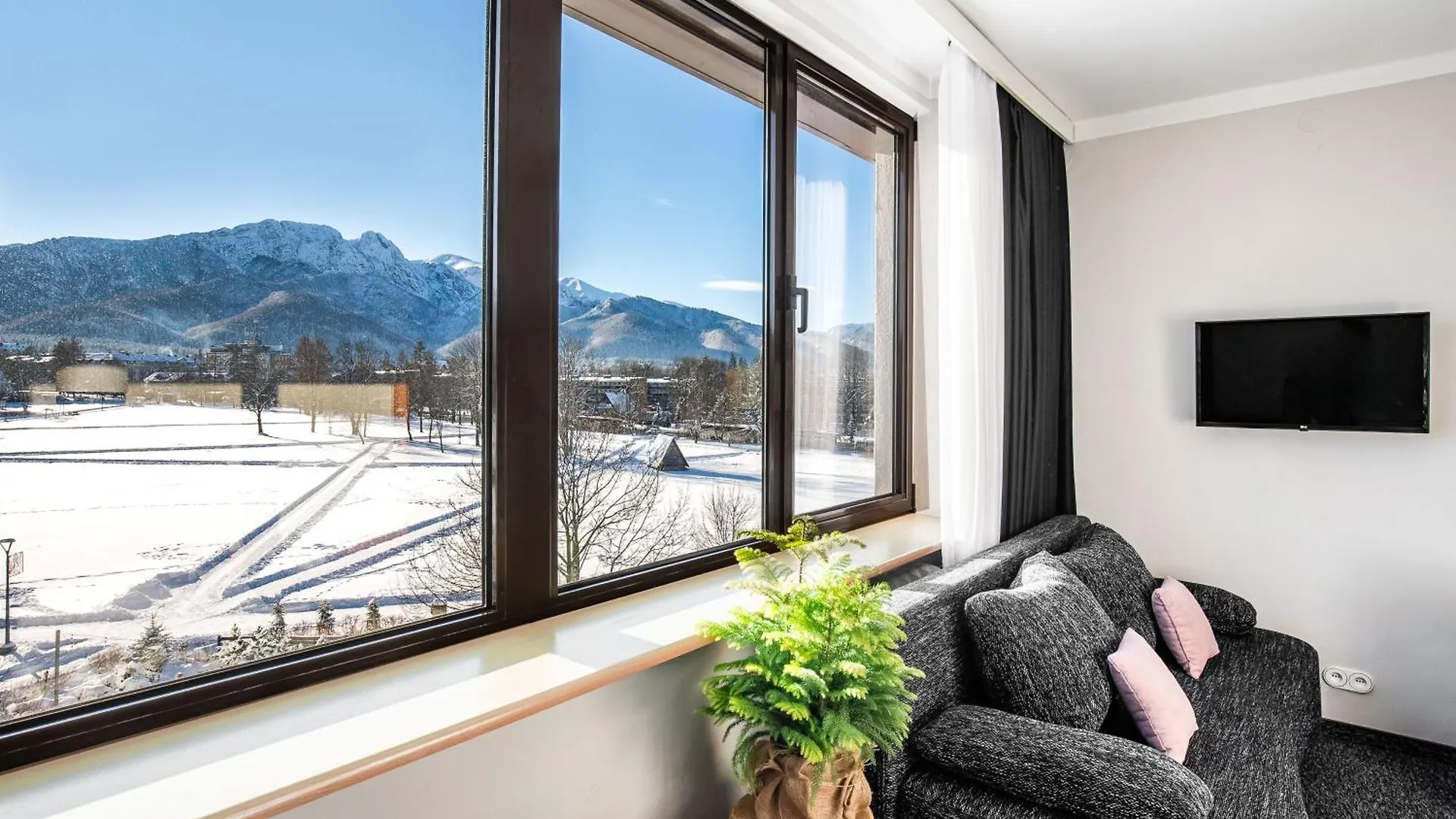 **  Hotel Helios 300M Od Krupowek Nowy Basen Od 12 Lipca Zakopane Polen
